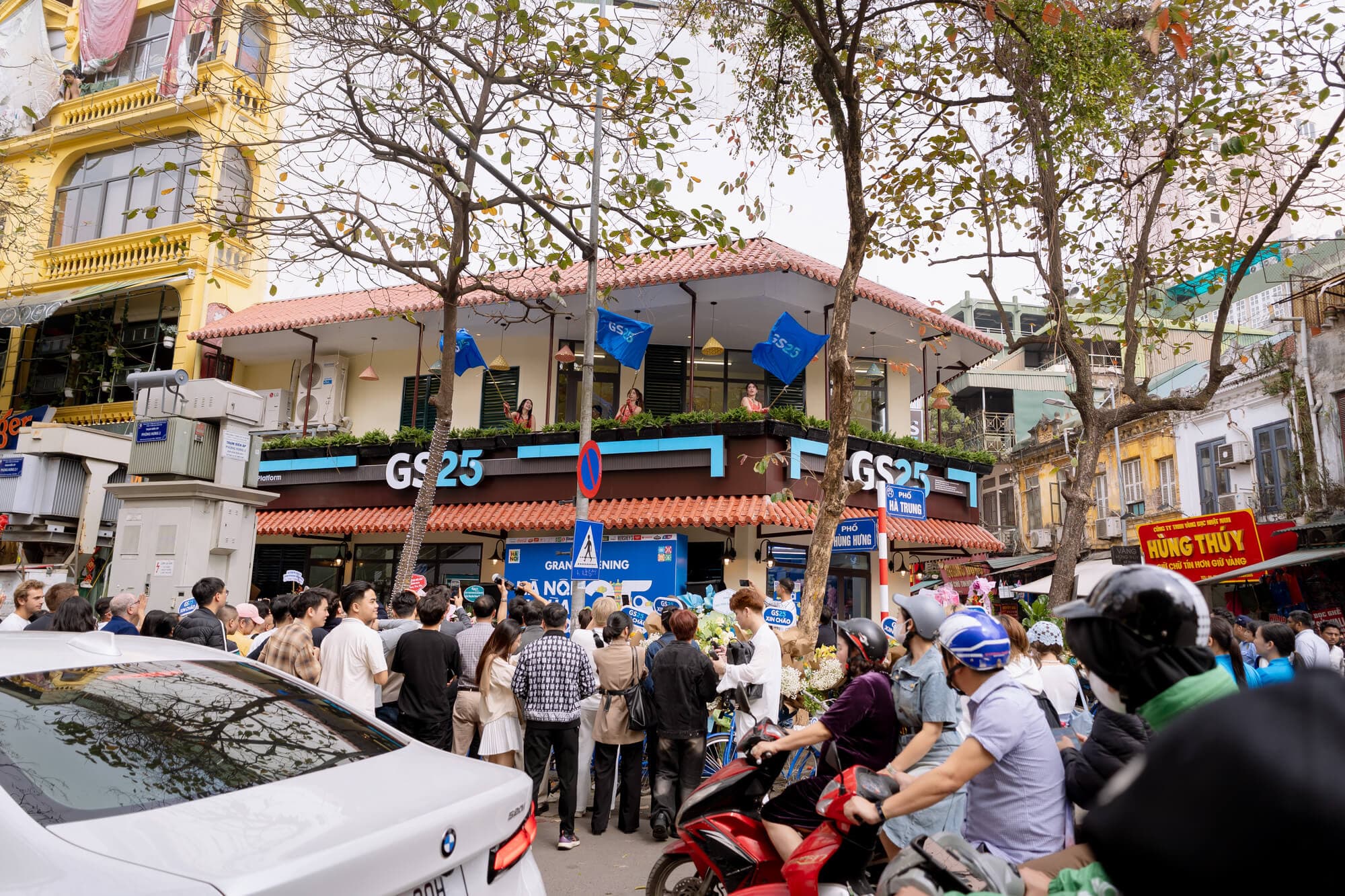 CỬA HÀNG